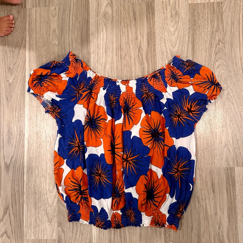 Fighting eel off the shoulder top size M